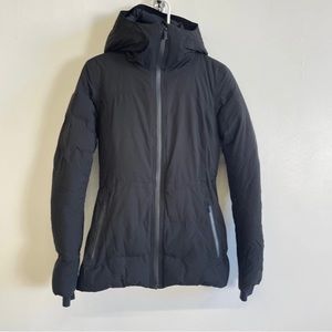 Lululemon Sleet Street Jacket Coat Size 2 Black Puffer Hooded Down